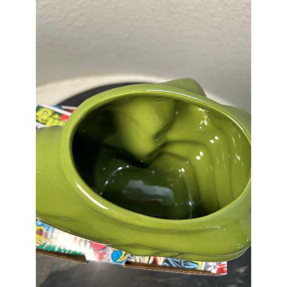 MARVEL COMICS NIB Sculpted Ceramic HULK 14 oz Mug - Picture 5 of 10